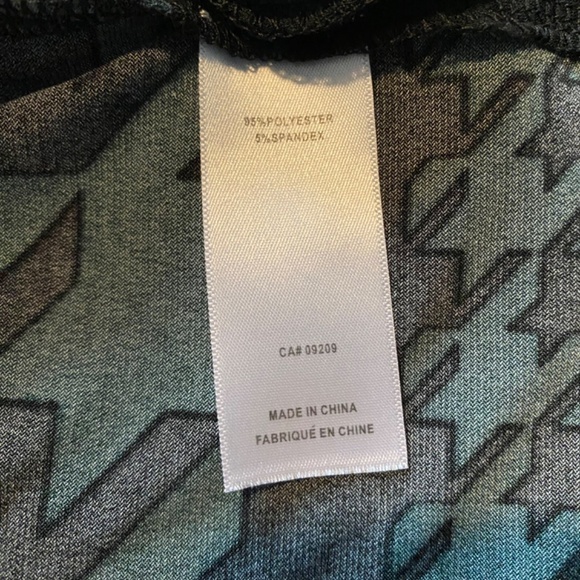 BUY 2 ITEMS GET 1 FREE - Cleo Petites Houndstooth 3/4 sleeve blouse Sz L - Picture 7 of 8